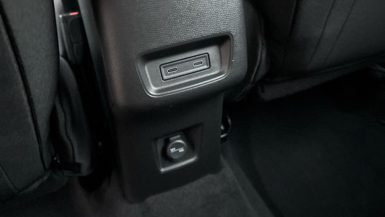 Vauxhall Frontera 1.2 Hybrid Design 5dr e-DCT6 Petrol Estate